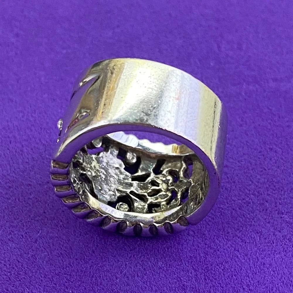 💛 Vintage Silver Statement Ring | Filigree Crystal Band | Bold Boho Glam Jewelry - Picture 2 of 7